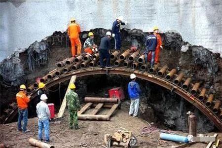 陇县隧道钢花管支护案例